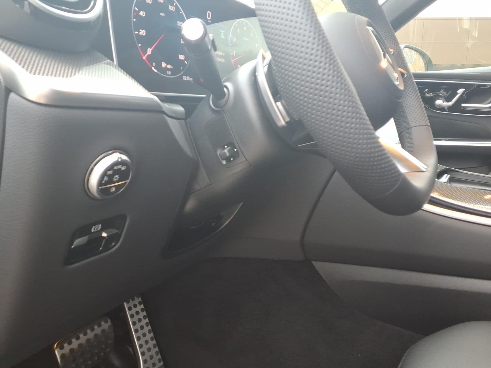 New 2026 Black Mercedes-Benz GLC 300 image 17