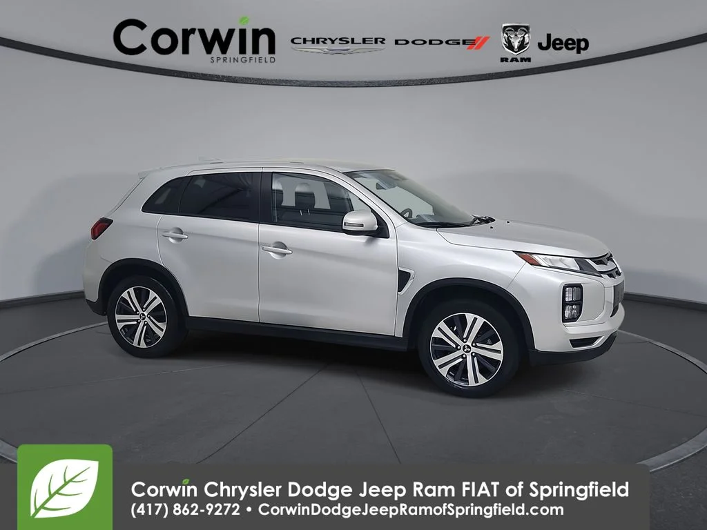 2025 Mitsubishi Outlander Sport 2.0 ES AWC CVT's photo