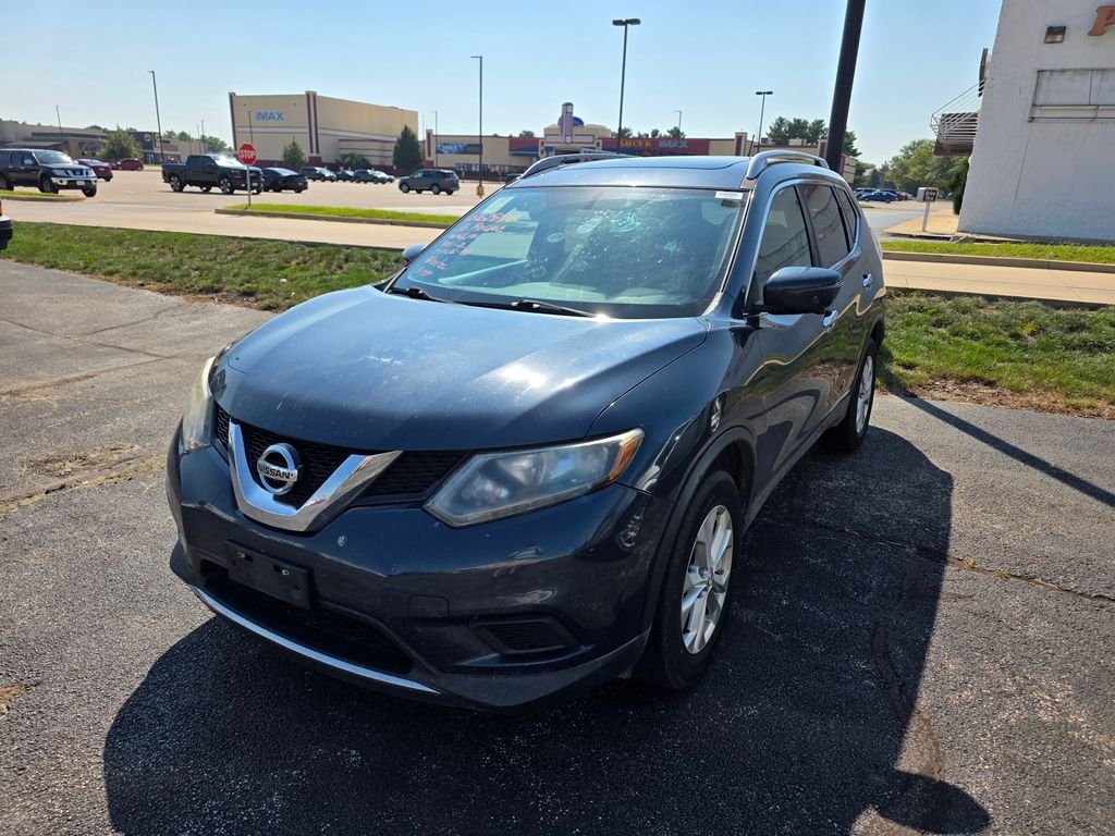 Used 2016 Arctic Blue Metallic Nissan SV image 2