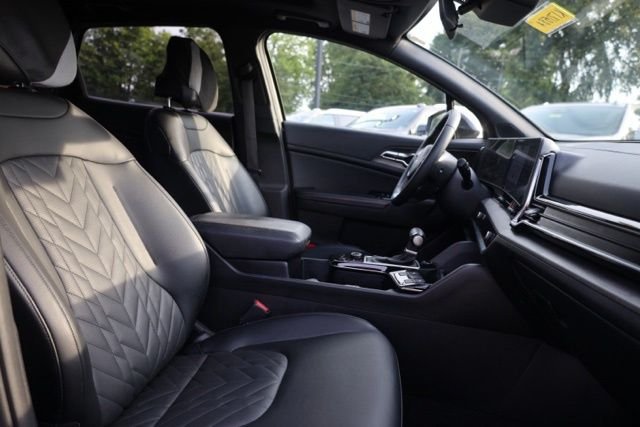 Used 2024 Green Kia X-Line image 42