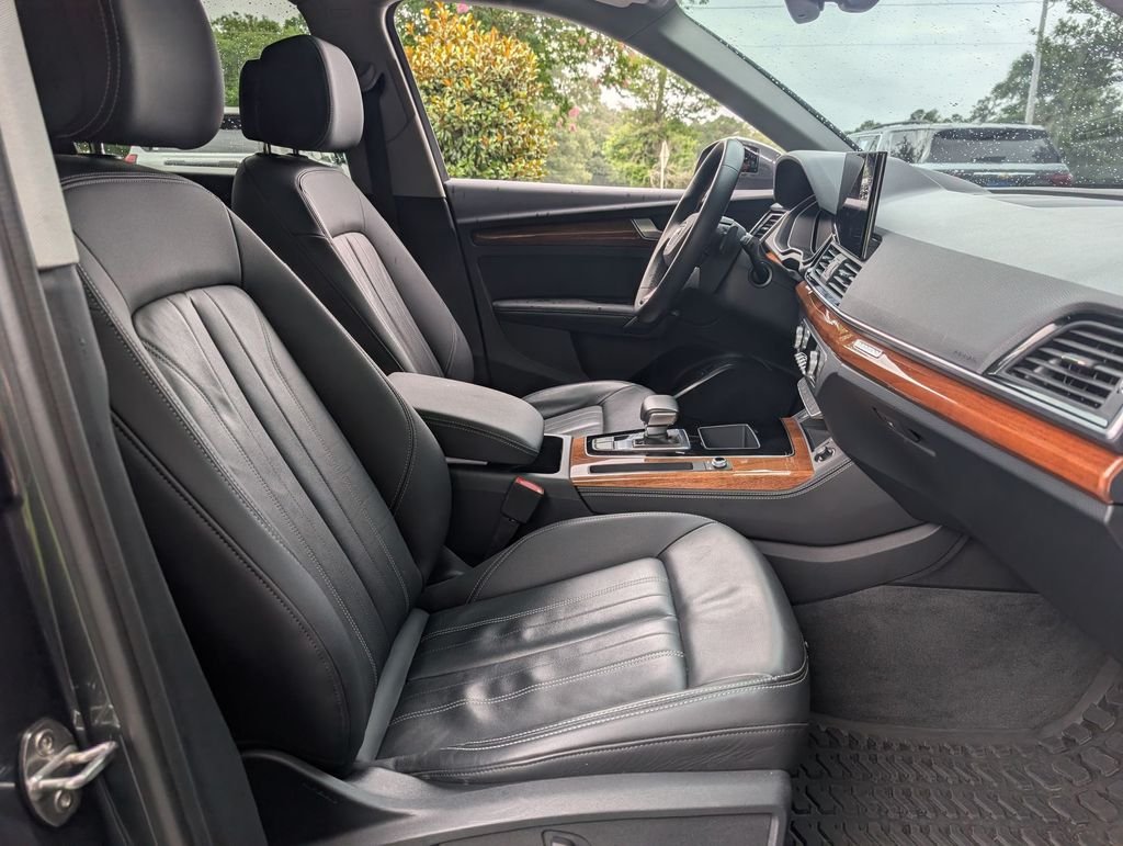 Used 2022  Audi 45 S line Premium image 31