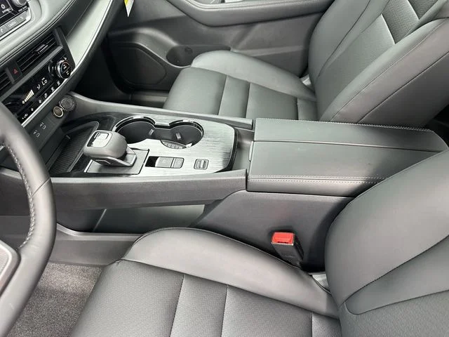 New 2026 Obsidian Green Pearl Nissan Dark Armor™ image 19
