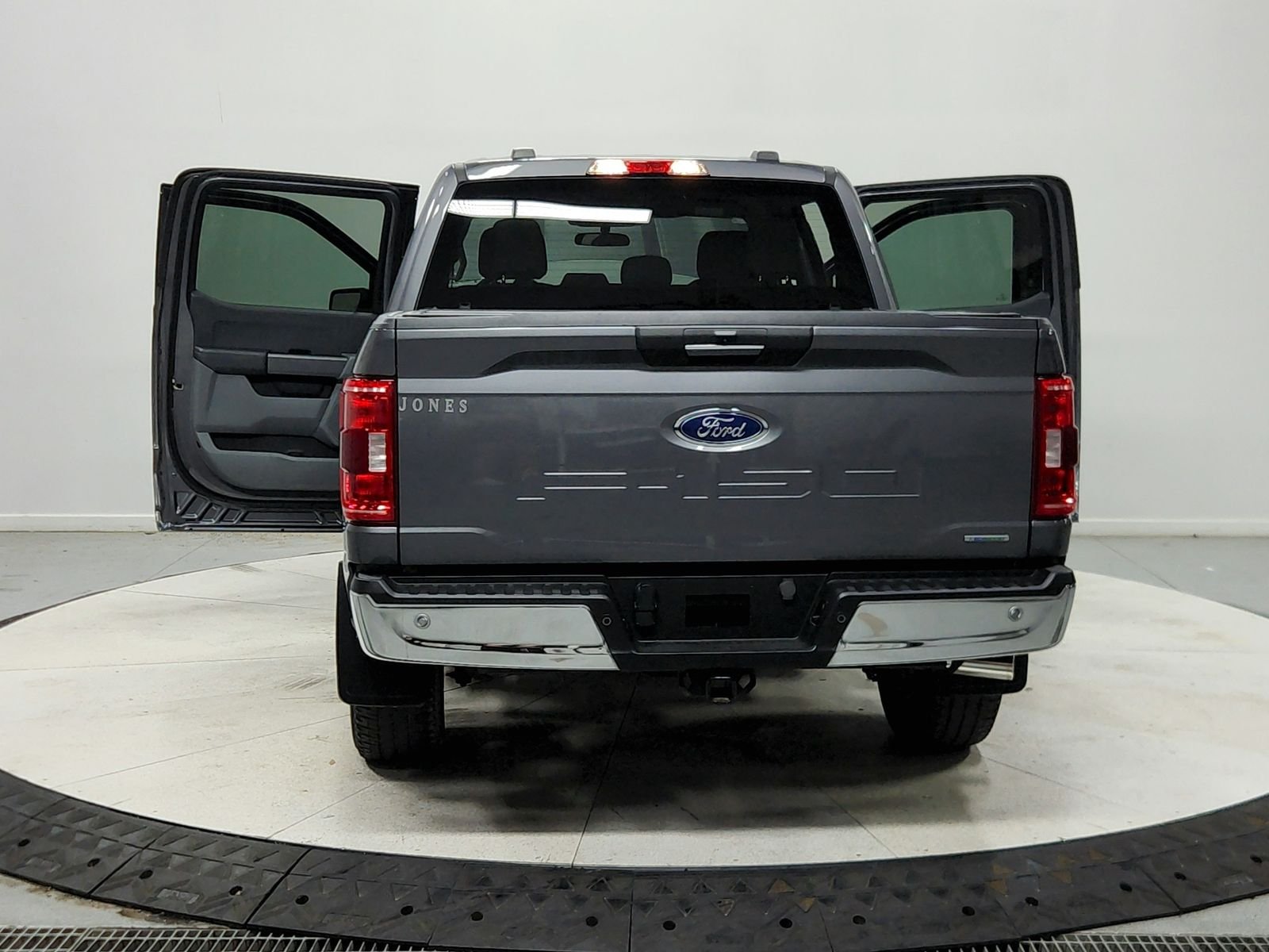Used 2023  Ford XLT image 15