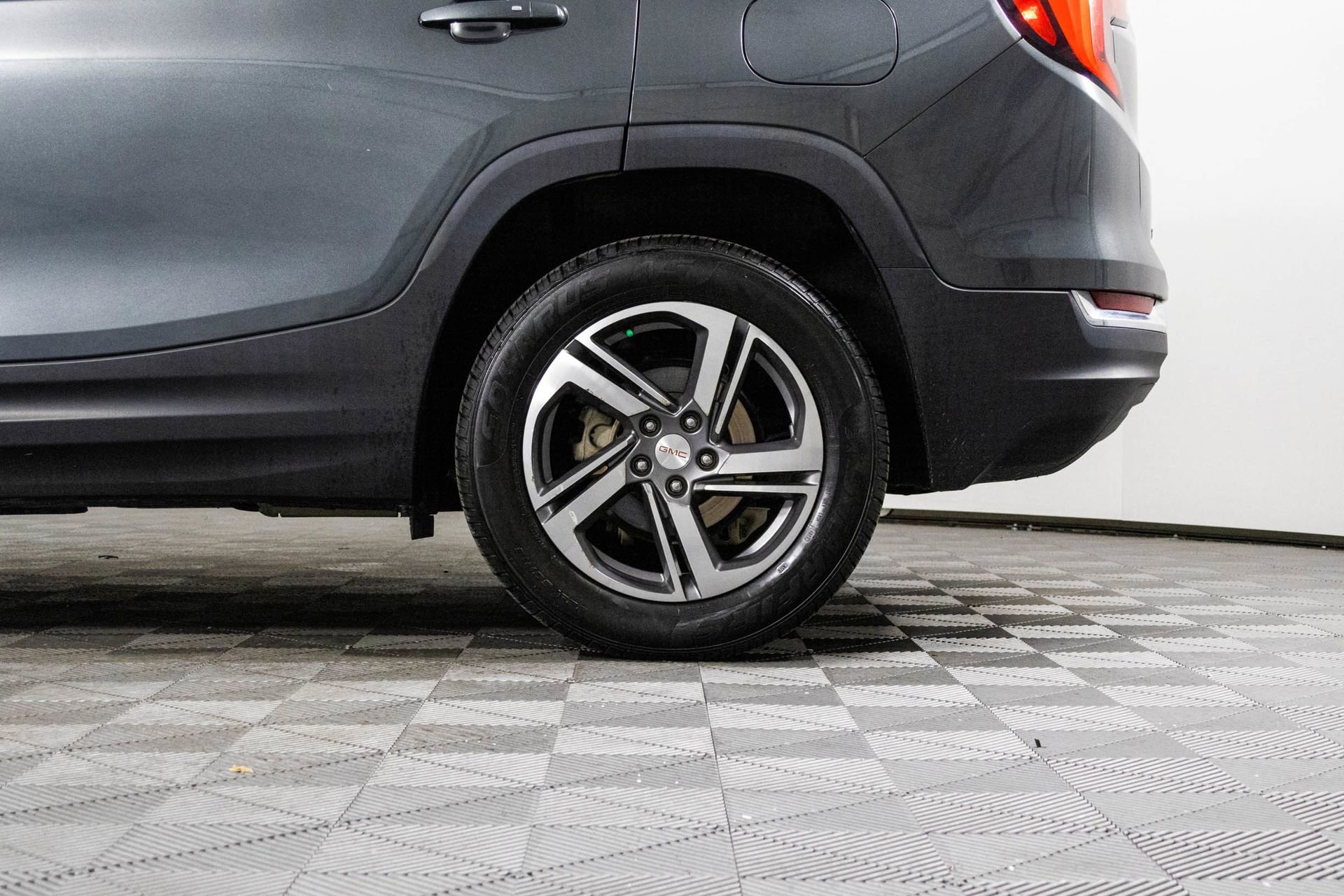 2020 GMC TERRAIN - Image 43