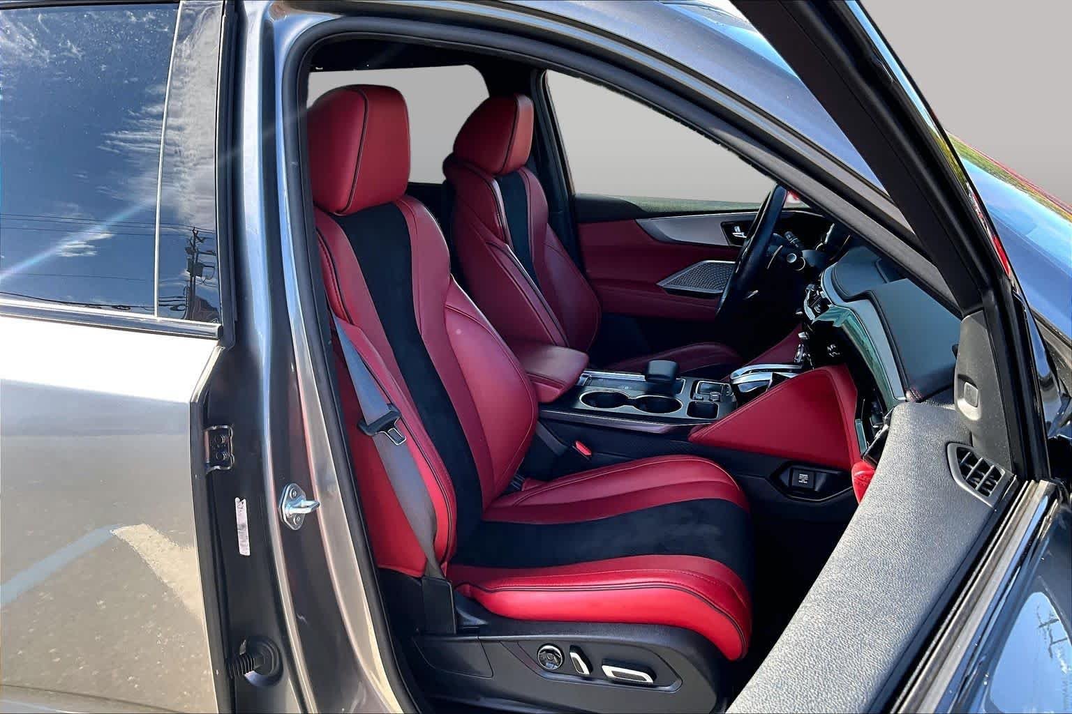Used 2023 Liquid Carbon Metallic Acura w/A-Spec Package image 9