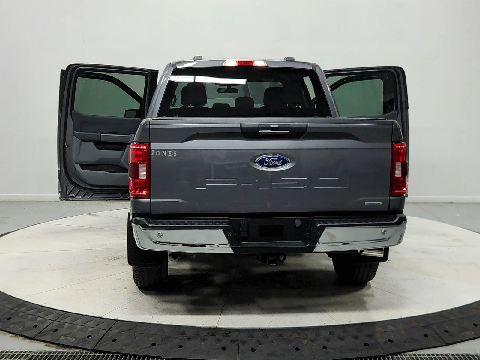 Used 2023  Ford XLT image 15