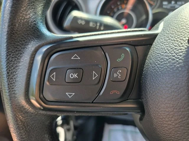 Used 2022 Green Jeep Sport image 33