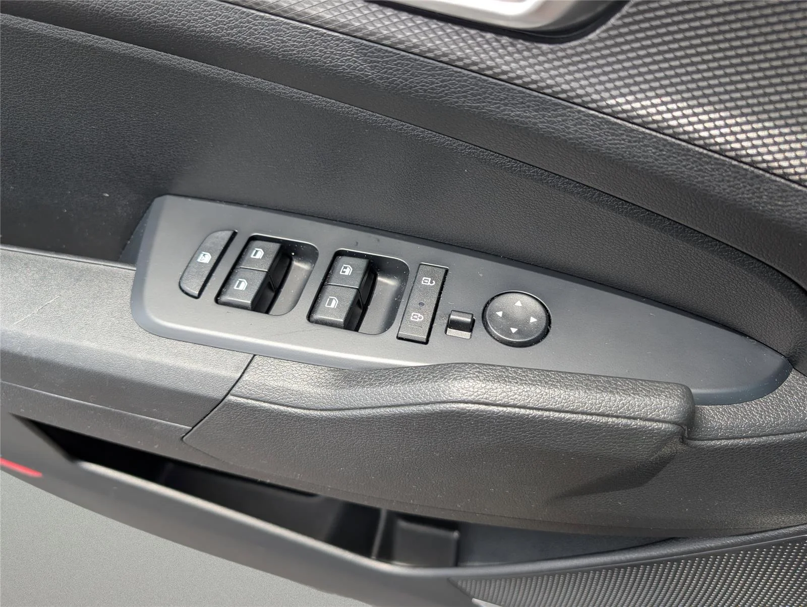 Used 2025 Steel Gray Kia LX image 15