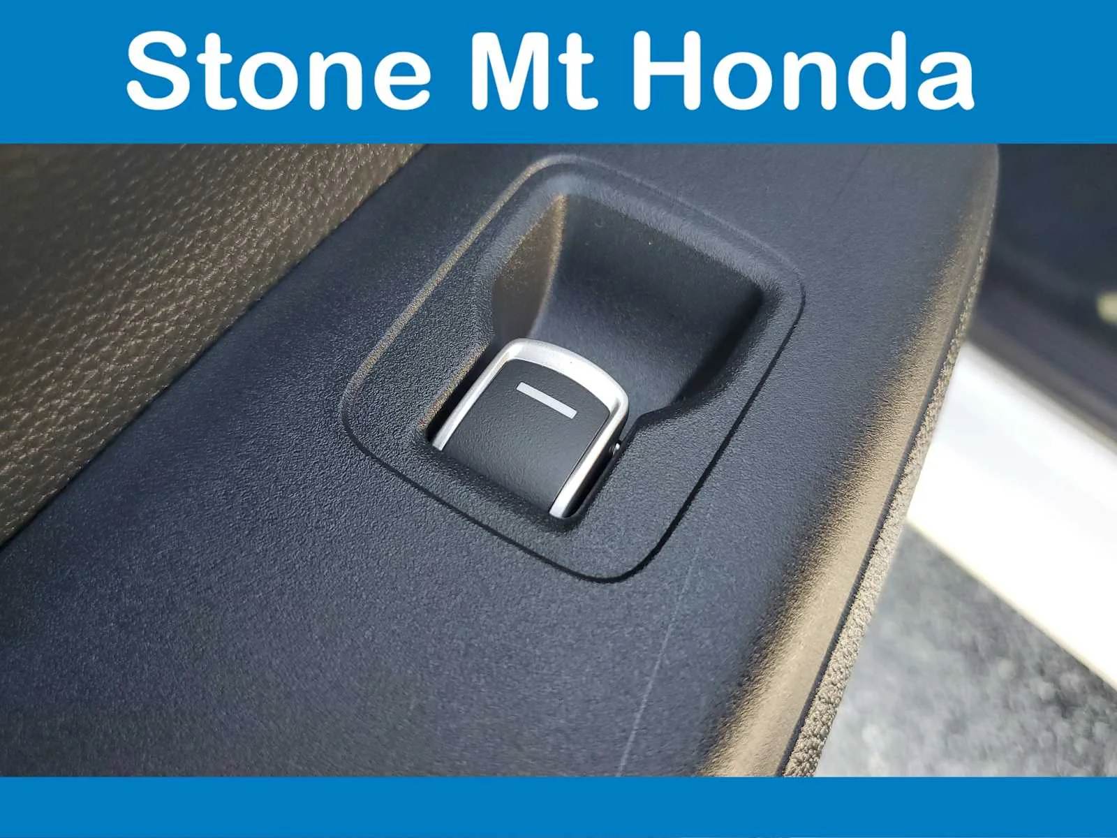 Used 2024 Platinum White Pearl Honda EX-L image 13