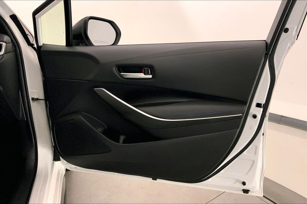 Used 2022 White Toyota SE image 25
