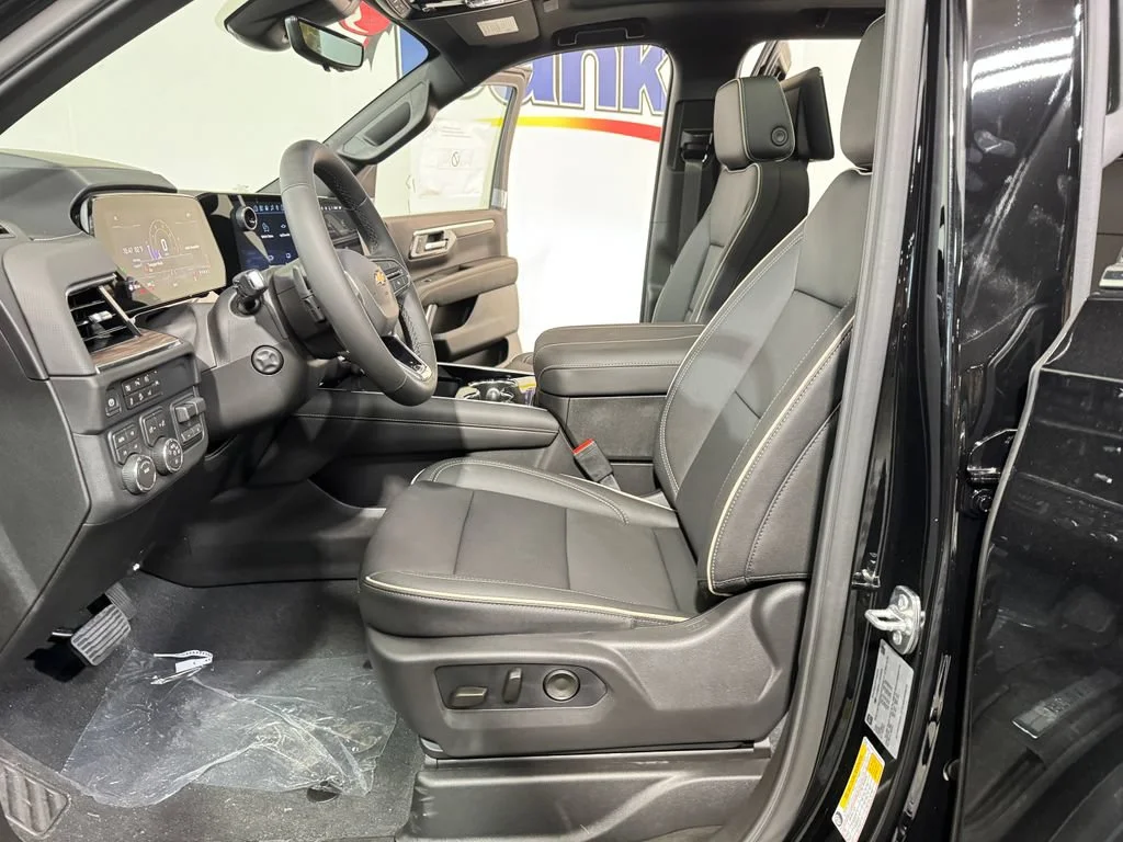 New 2026 Black Chevrolet Premier image 8