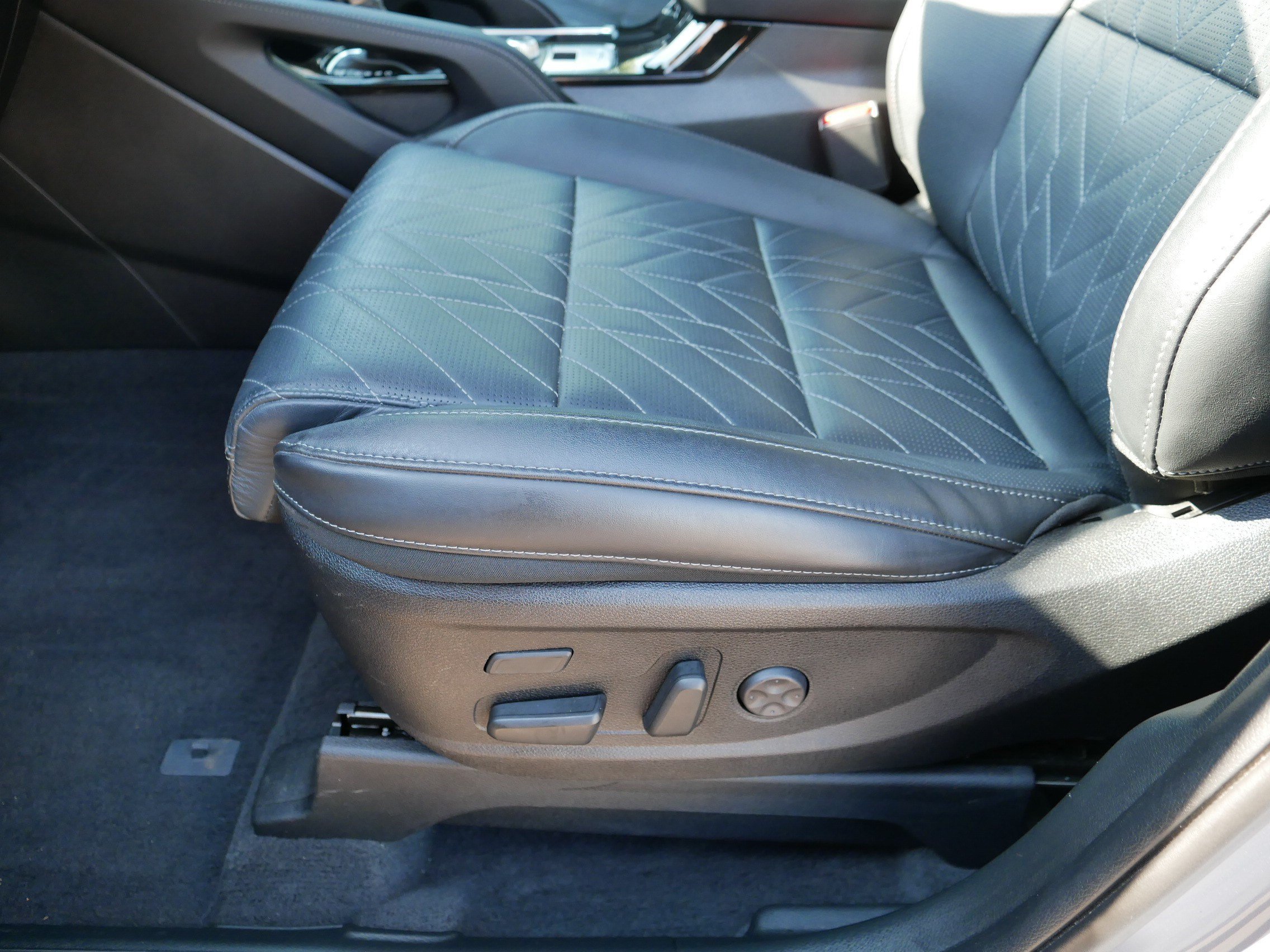 Certified Used 2024 Everlasting Silver Kia SX Prestige X-Line image 20