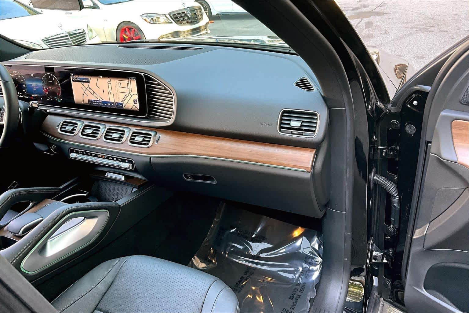 Certified Used 2026 Obsidian Black Metallic Mercedes-Benz GLE 350 image 18