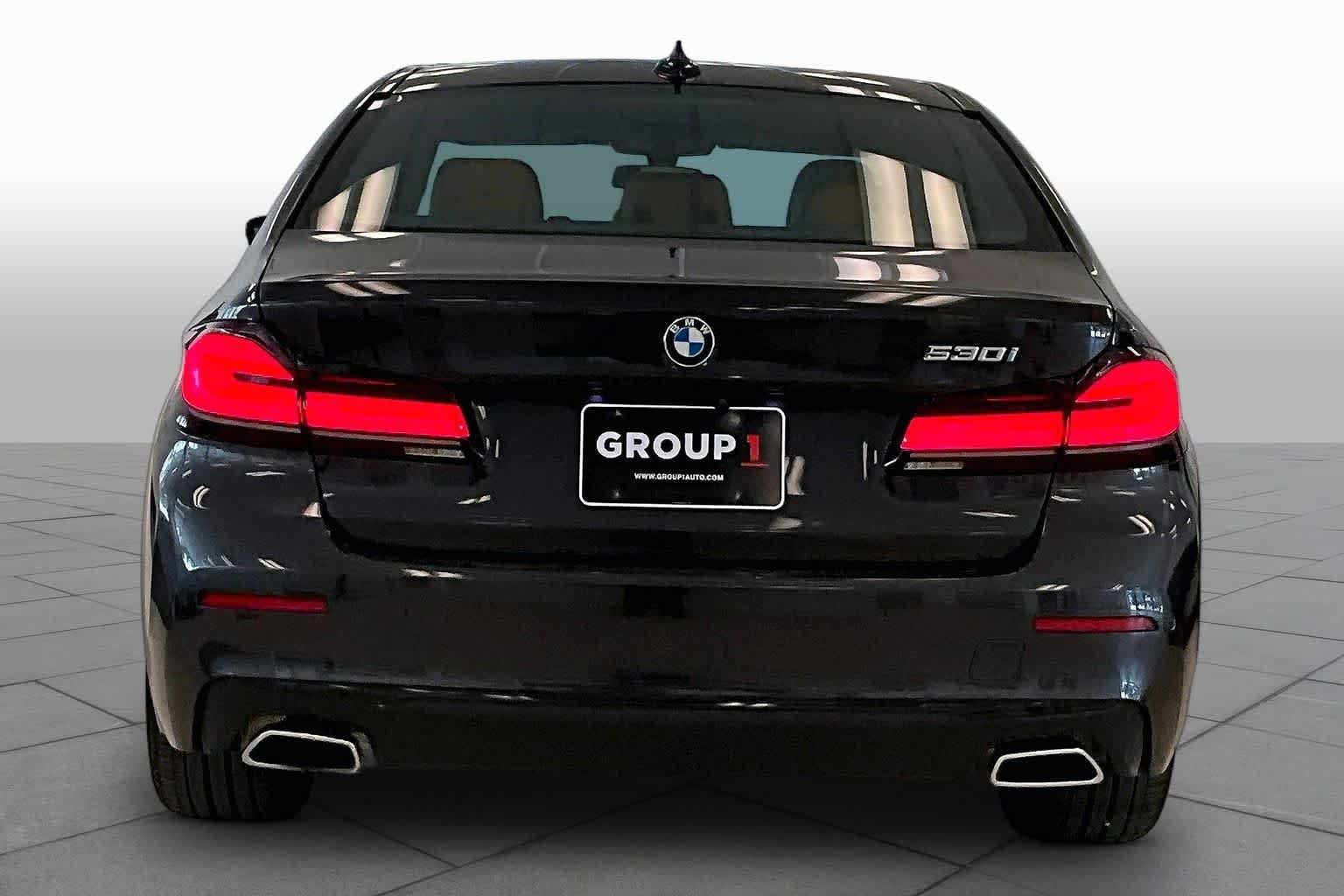 Used 2023 Dark Graphite Metallic BMW 530i image 4