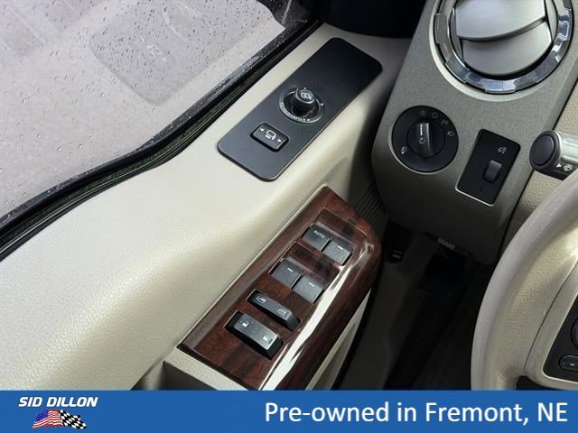 Used 2008 White Ford Lariat image 12