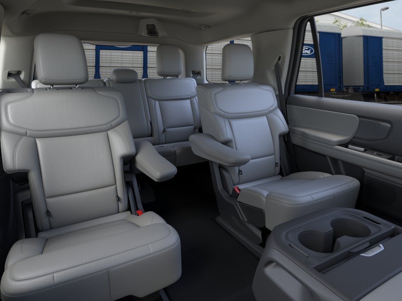 New 2026 Star White Metallic Tri-Coat Ford Active image 11