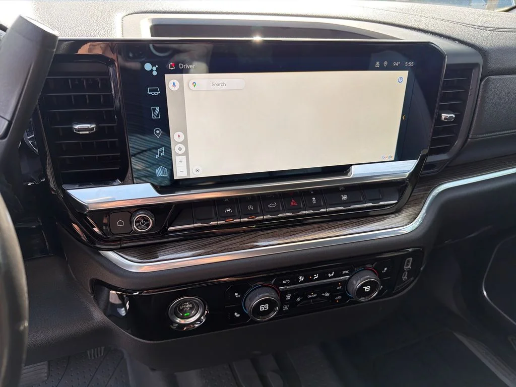 Used 2022 Gray Chevrolet LT image 29