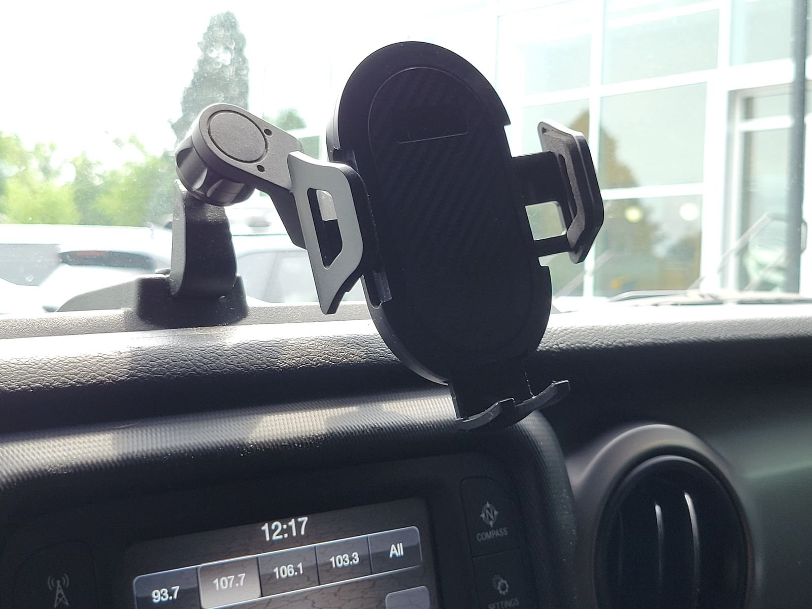 Used 2019 White Jeep Unlimited Sport image 21
