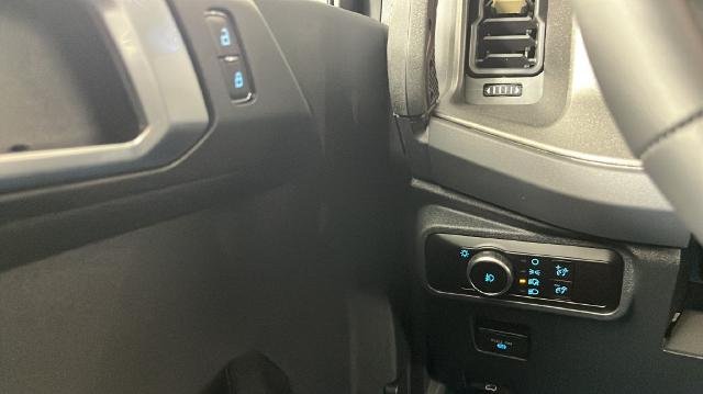 New 2026 Desert Sand Ford Badlands® image 40