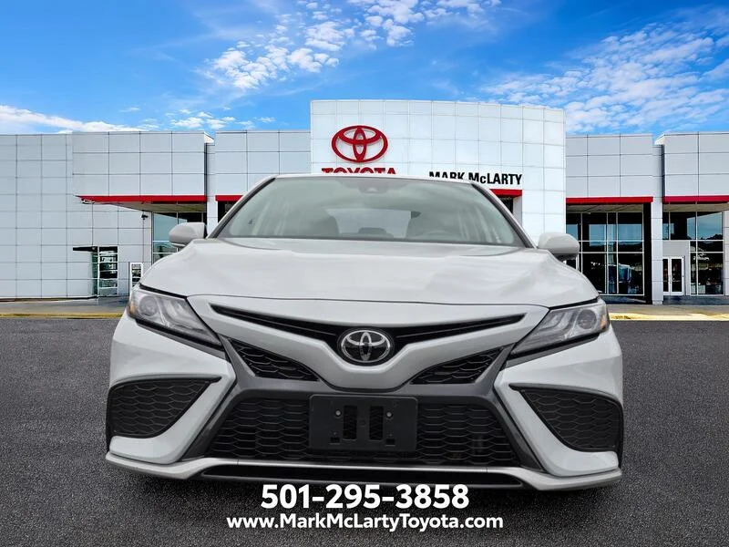 Used 2024 Ice Edge TOYOTA XSE AUTO image 8