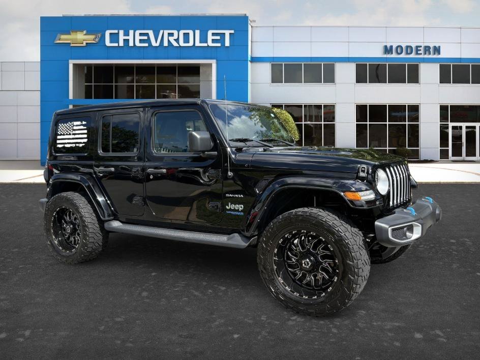 Used 2022 Black Clearcoat Jeep Unlimited Sahara image 6