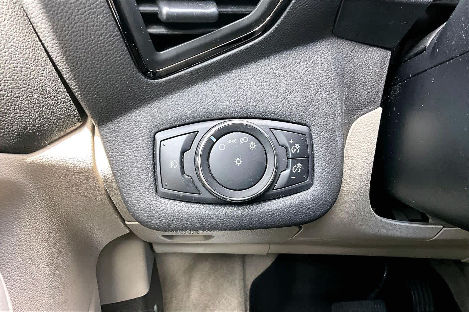 Used 2014 Ingot Silver Metallic Ford Titanium image 34
