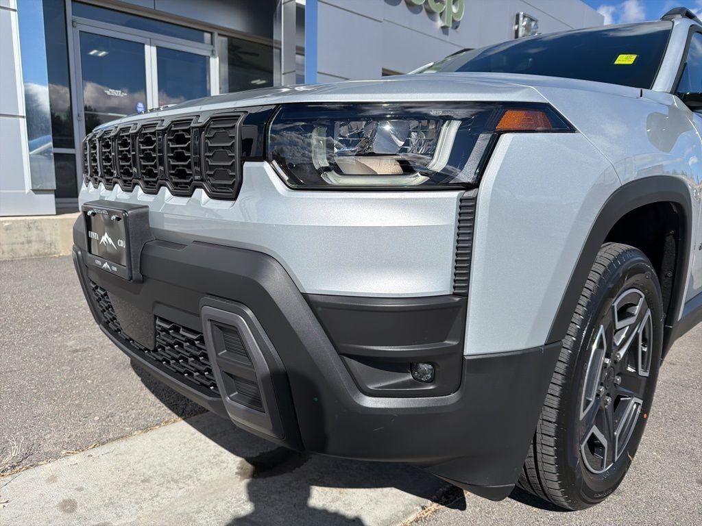 New 2026 Silver Zynith Clear-Coat Exterior Paint Jeep Limited image 51