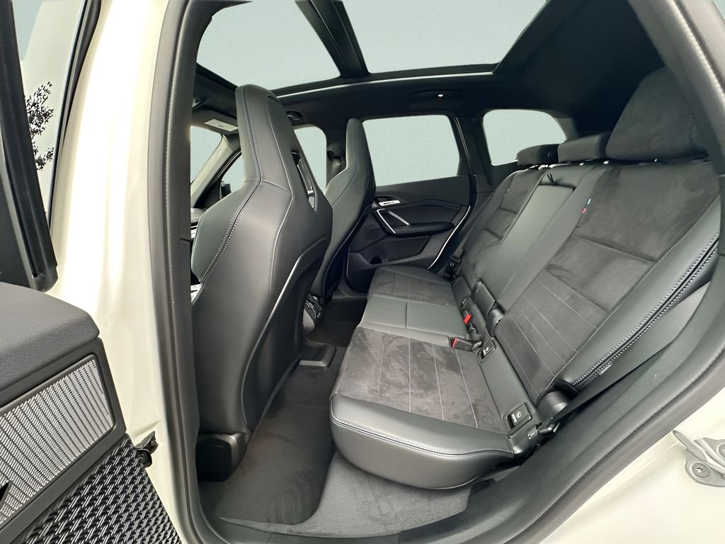 New 2026 Alpine White BMW M35i image 21