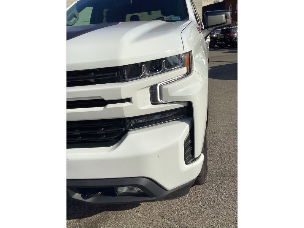 Used 2021 SUMMIT WHITE Chevrolet RST image 26