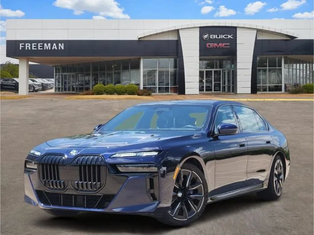 Pre-Owned 2023 BMW 7 Series 760i xDrive