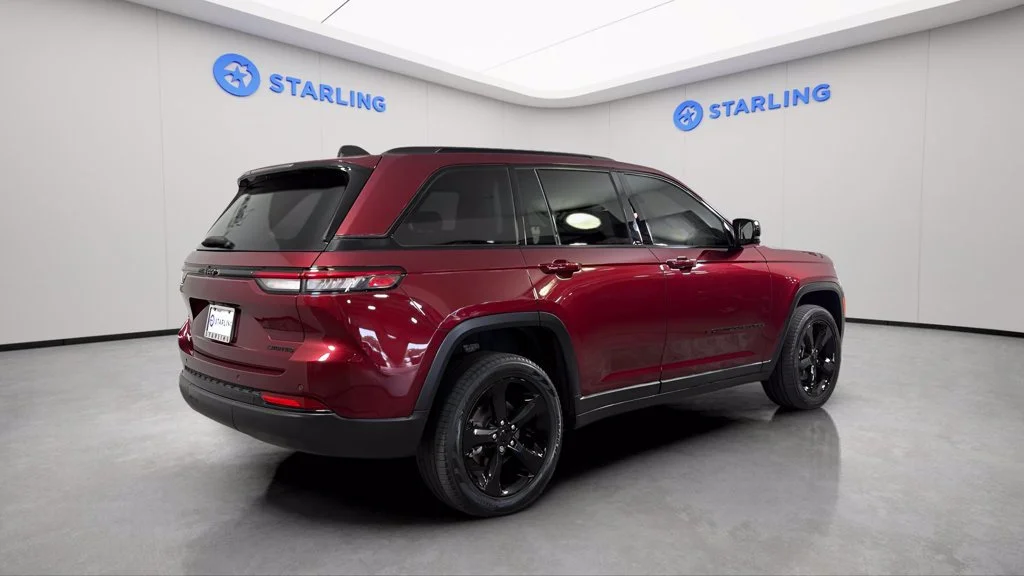 Used 2023 Red Jeep Limited 4x2 image 9