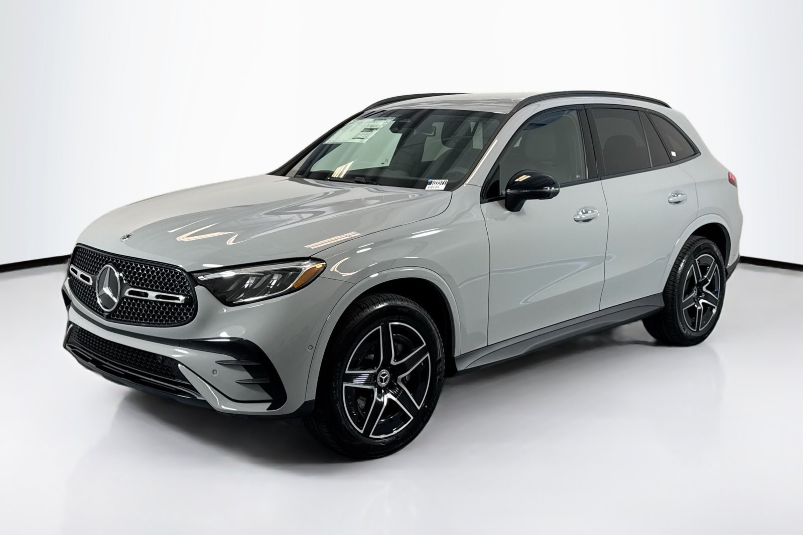 New 2026 MANUFAKTUR Alpine Grey Mercedes-Benz GLC 300 image 1