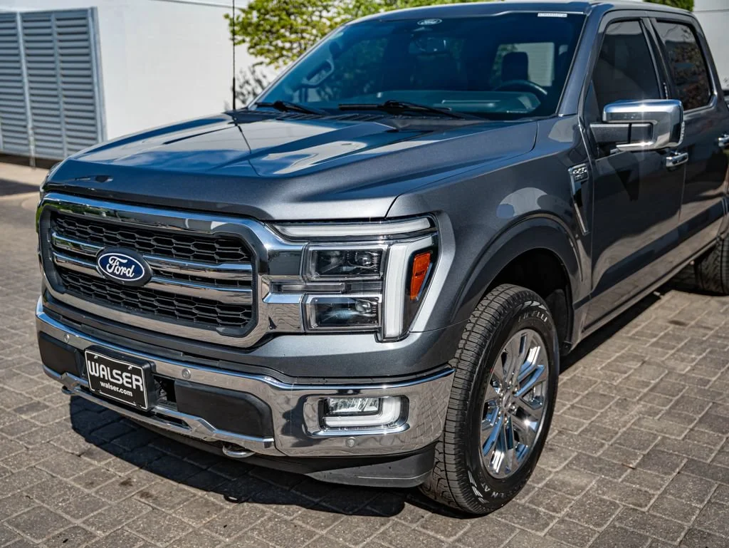 Used 2024 Gray Ford Lariat image 14