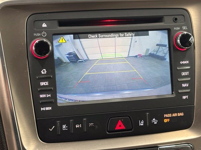Used 2016 WHITE FROST TRICOAT GMC Denali image 35