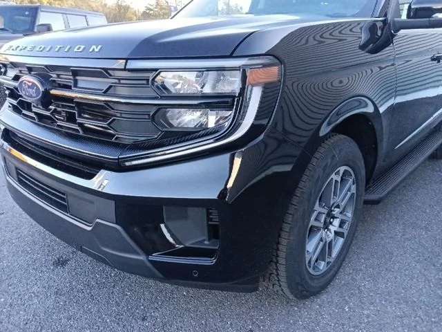 New 2026 Agate Black Metallic Ford Active image 9