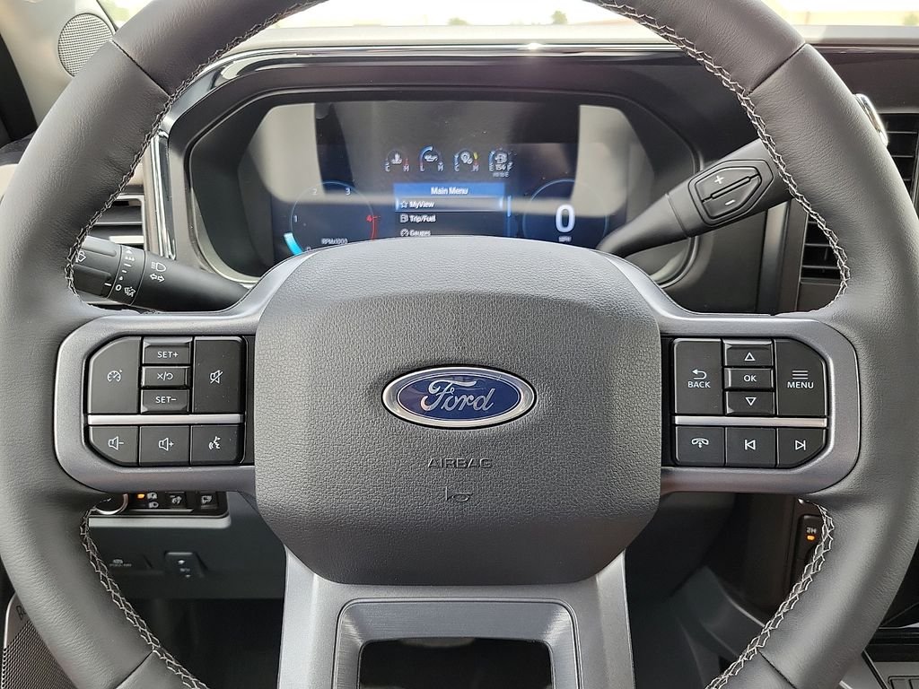 New 2026 Star White Metallic Tri-Coat Ford F-250® Lariat® image 24