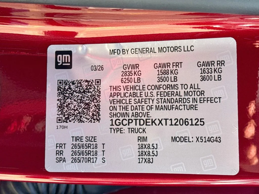 Used 2026 Red Chevrolet Z71 image 40