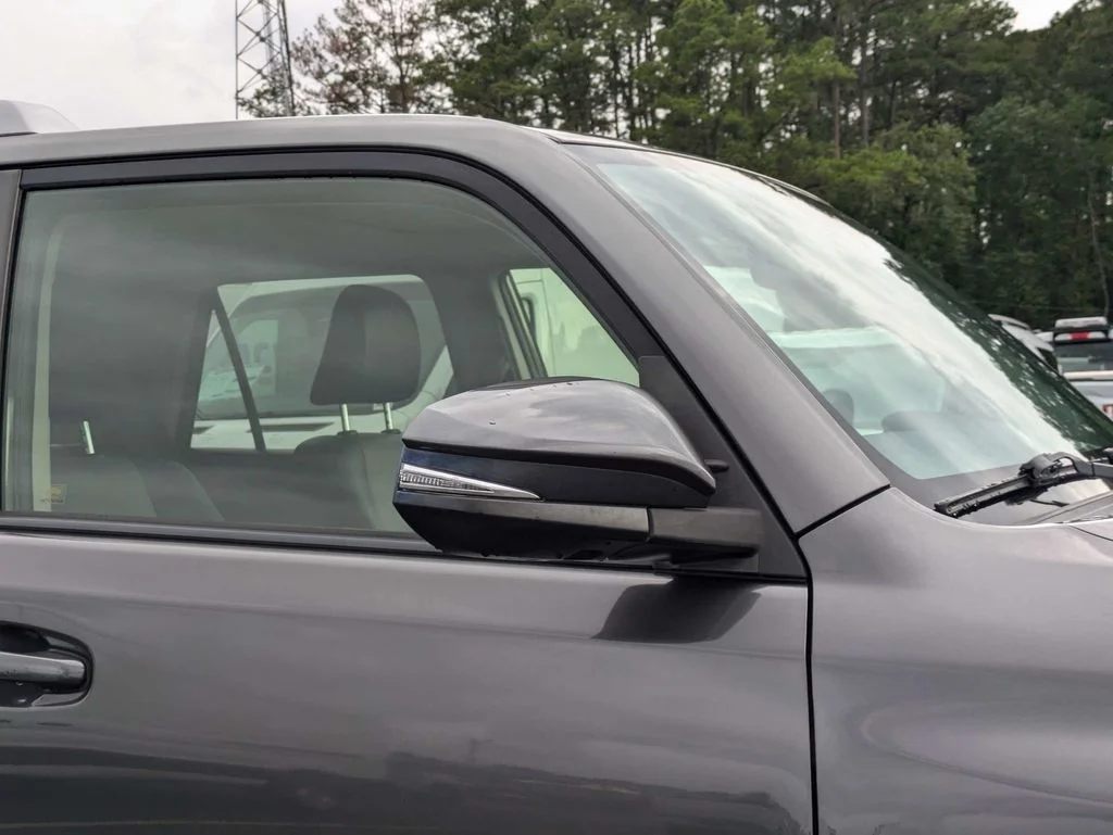 Used 2018 Magnetic Gray Metallic Toyota SR5 Premium image 12