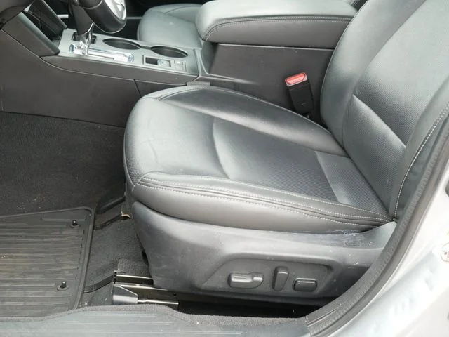 Used 2016 Silver Subaru 2.5i image 13