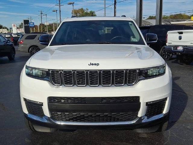 Used 2021 White Jeep Limited image 3
