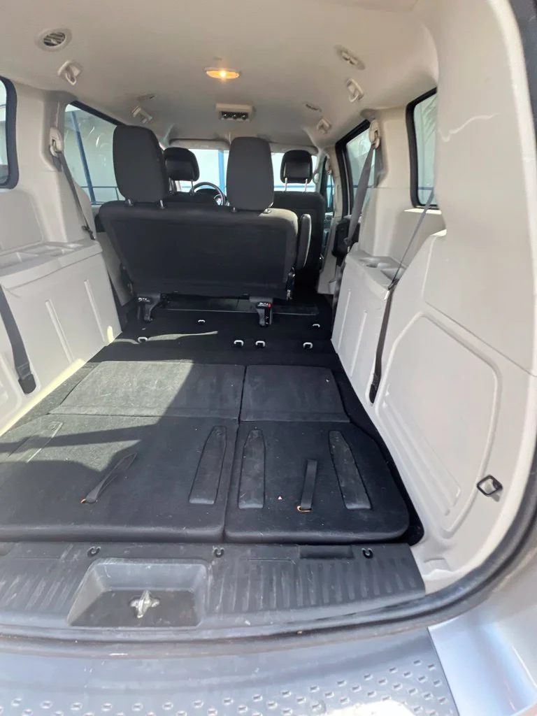 Used 2018 Silver Dodge SE image 23