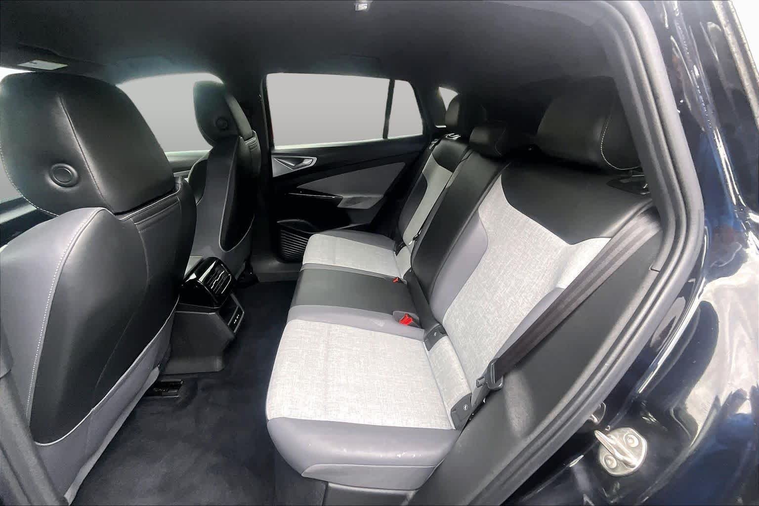 Certified Used 2023 Deep Black Pearl Volkswagen Pro image 20