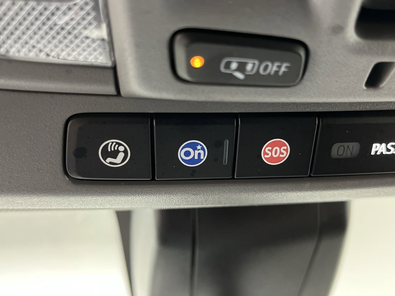 Certified Used 2022 Hunter Metallic GMC Denali image 32