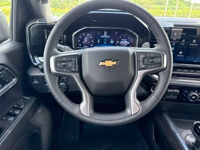 Used 2025 Black Chevrolet LTZ image 15