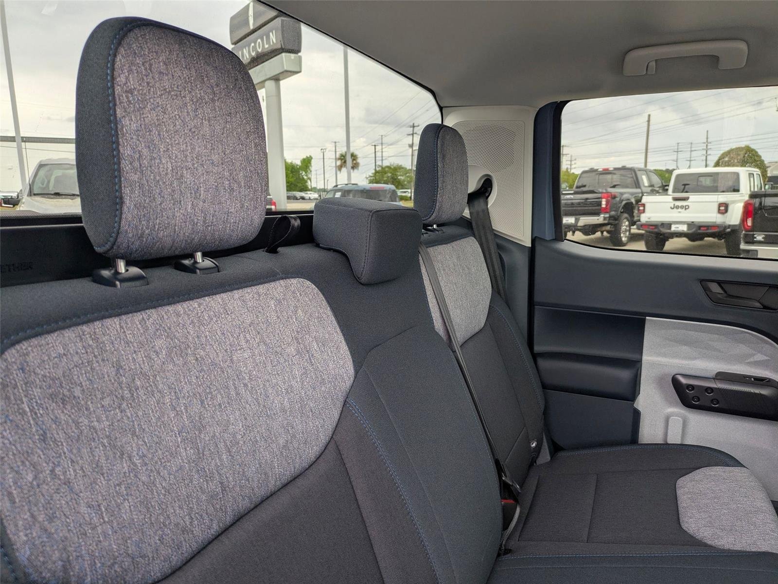 New 2026 Azure Gray Metallic Tri-Coat Ford XLT image 29