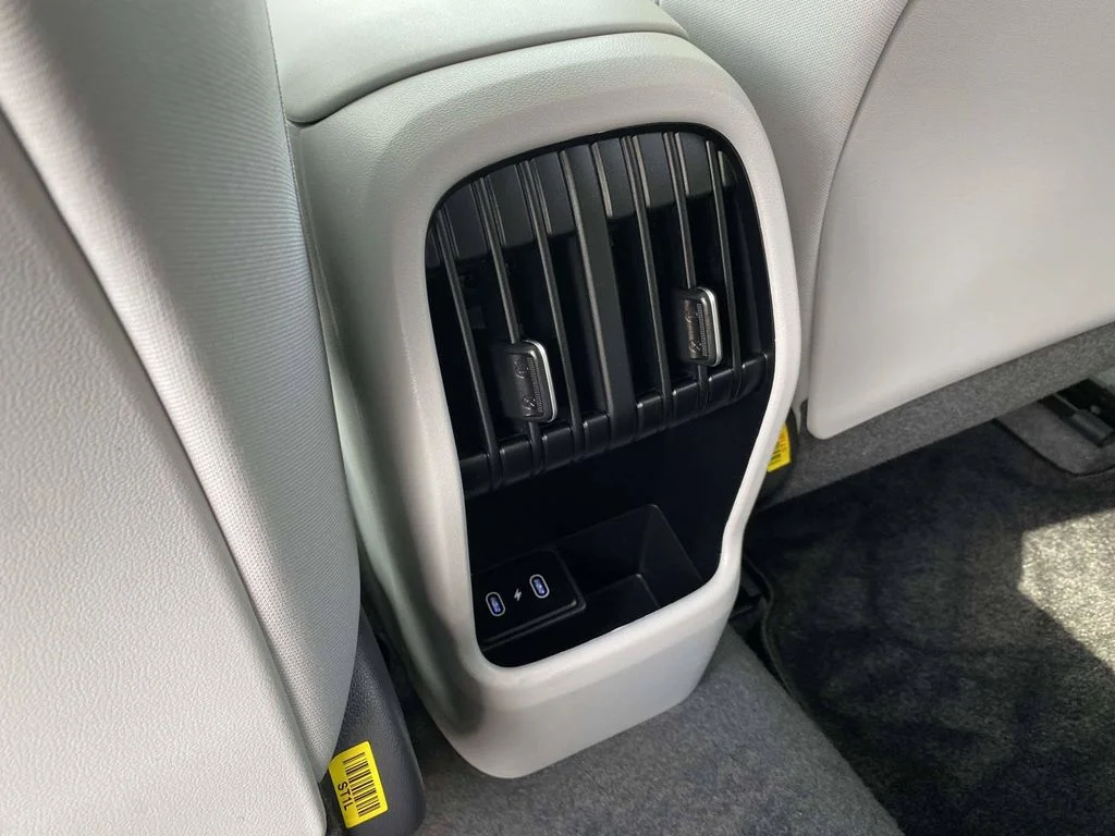 Certified Used 2025 Blue Hyundai SEL image 11