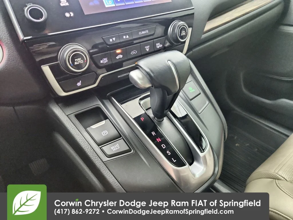 Used 2018 White Honda Touring image 29