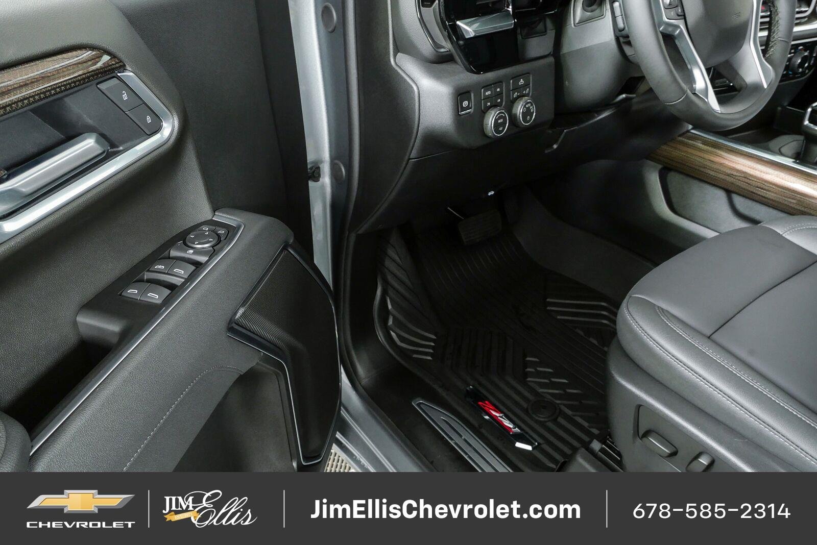New 2026 Sterling Gray Metallic Chevrolet LT image 7