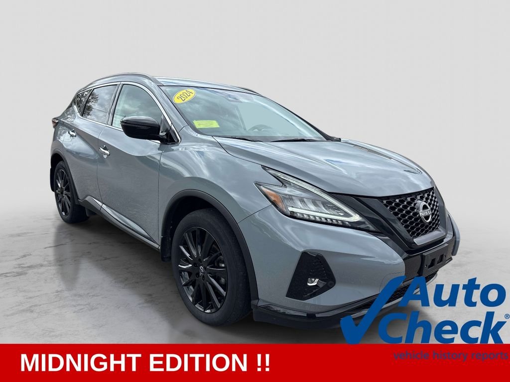 Used 2024 Gray Nissan SV image 7