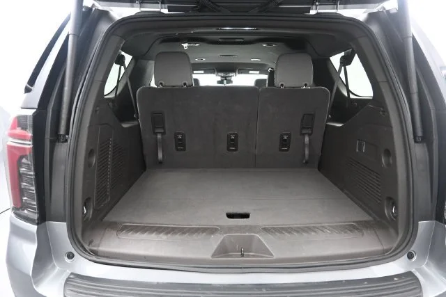 Used 2025 Sterling Gray Metallic Chevrolet LT image 22